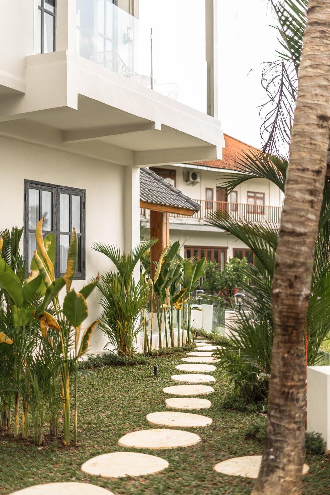 Sarang Apartments By Evdekimi Ubud Exterior foto