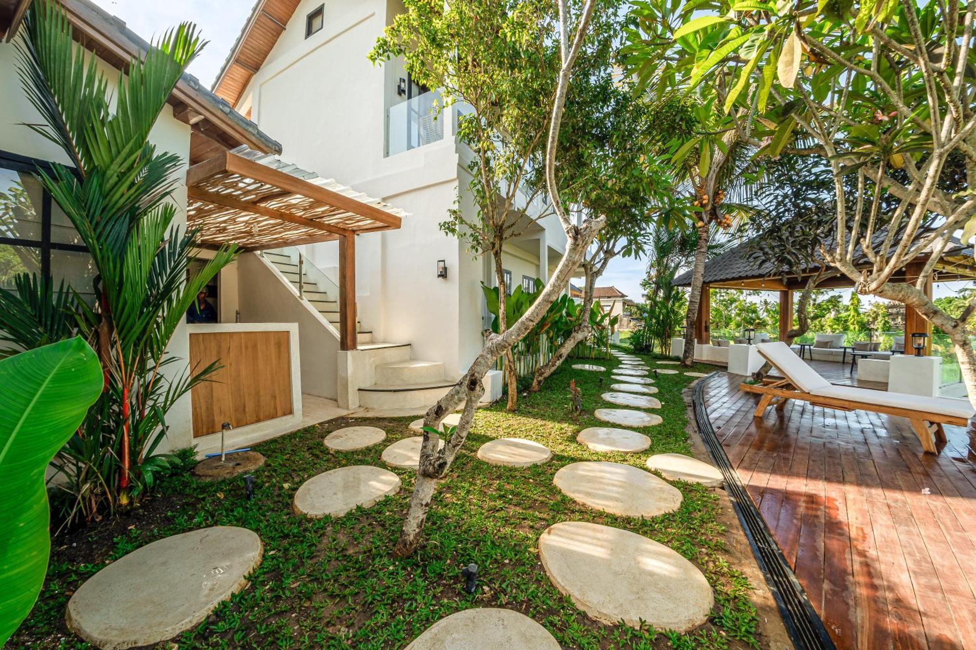 Sarang Apartments By Evdekimi Ubud Exterior foto